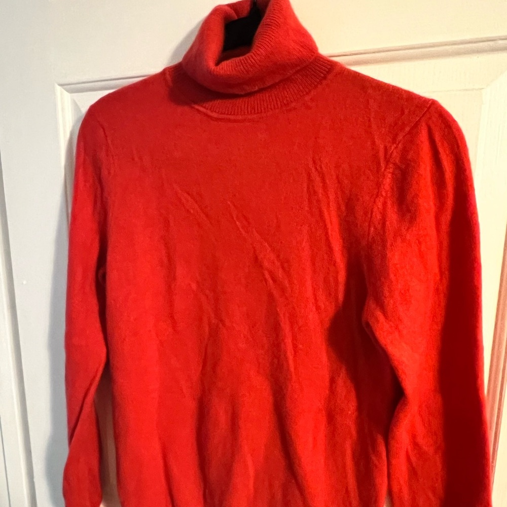100% Cashmere Turtleneck - see description for info on size